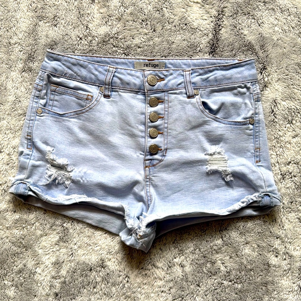 Refuge Women’s distressed high waisted jean shorts!